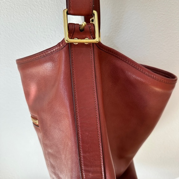 Coach Legacy Bag - Tan with Convertible Strap (Crossbody or Shoulder) - Picture 4 of 14